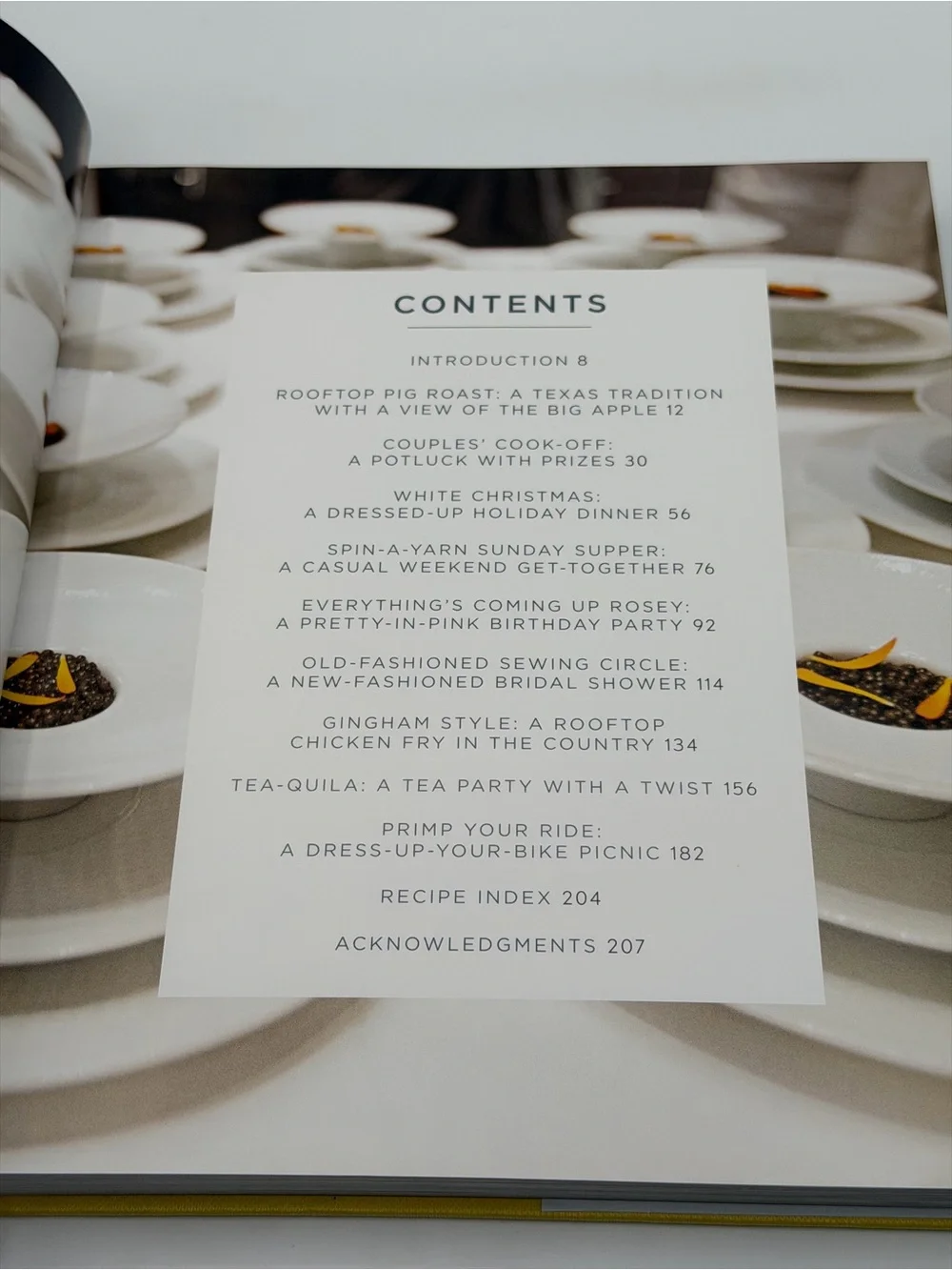 Pret-A-Party: Great Ideas for Good Times and Creative Entertaining by Lela Rose